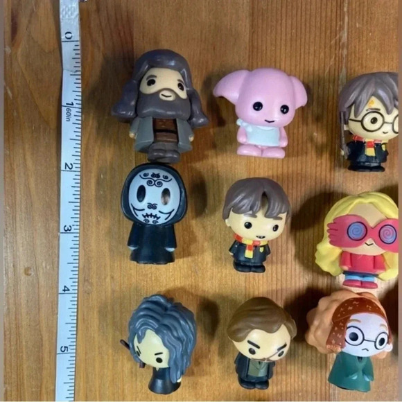 Harry Potter - 9 Pencil Toppers - 🪄🧹✏️ - Picture 2 of 3